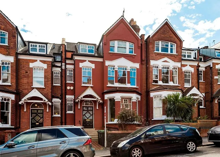 Modern And Bright Highgate Gem